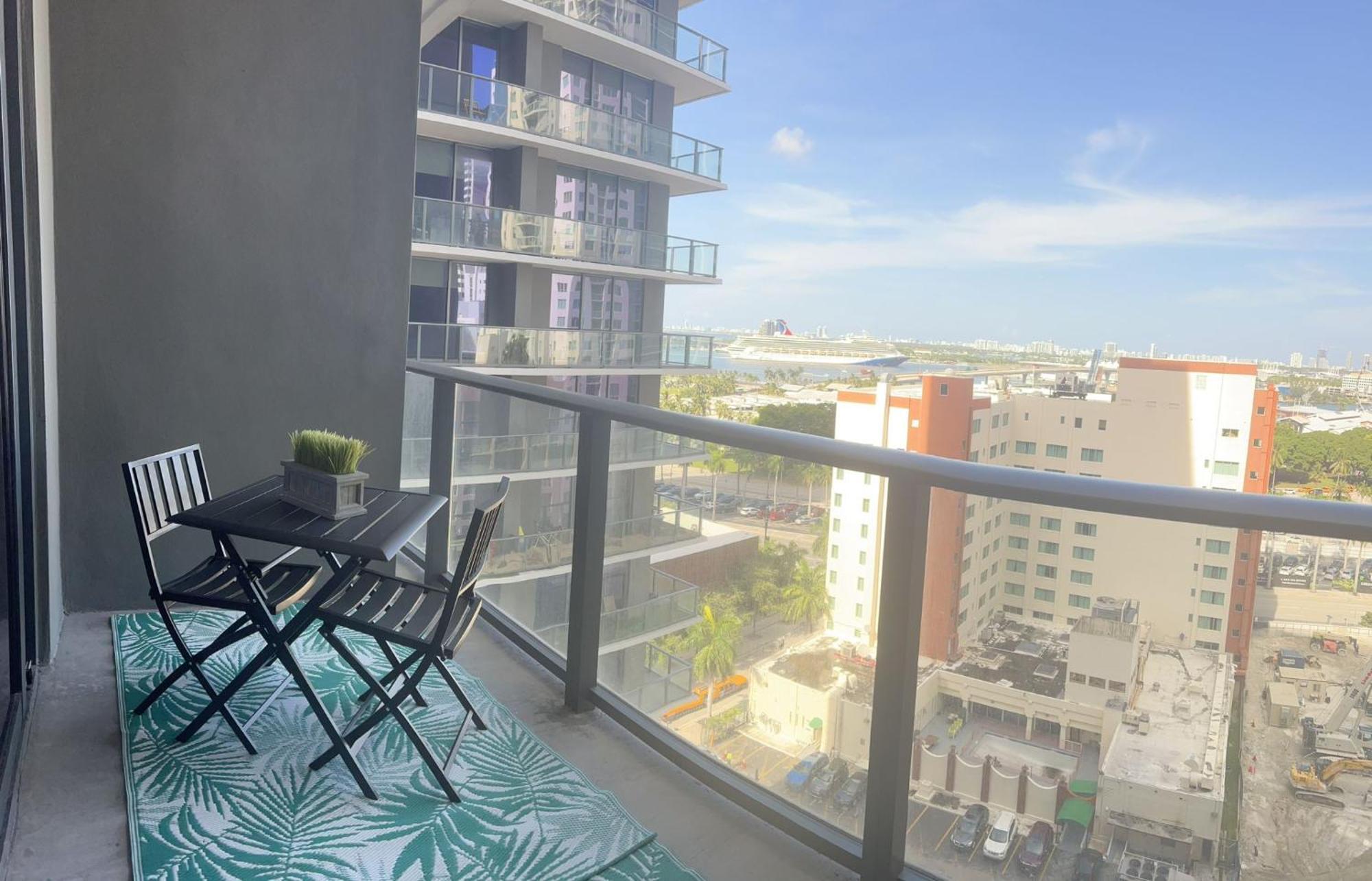 Luxury 2'2 Brickell Downtown Appartamento